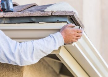 The Benefits of Seamless Gutters for Snow Removal - Seamless Gutter ...